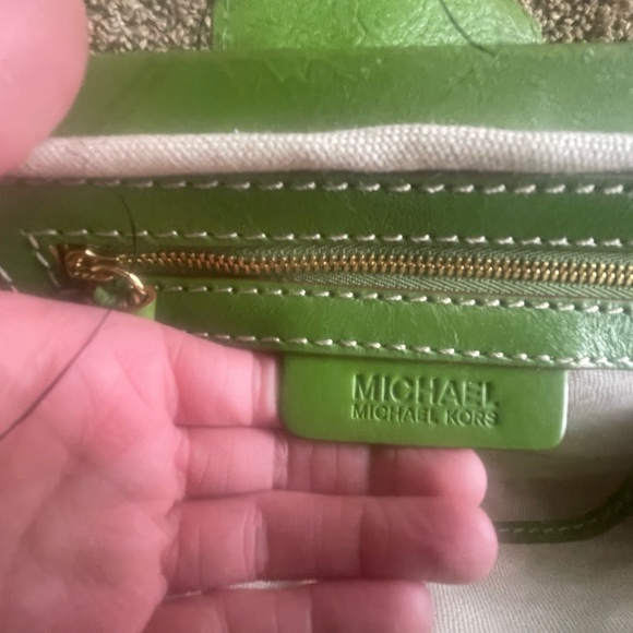 Michael Kors Green Crocodile Print Shoulder Handbag - Picture 10 of 16